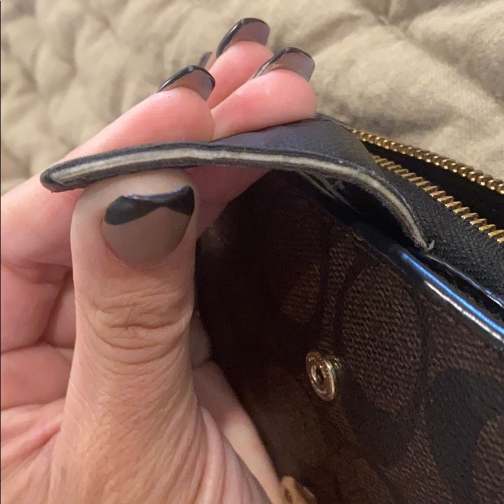 Coach Wallet - Picture 5 of 9